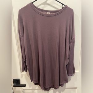 Maternity Old Navy top - M